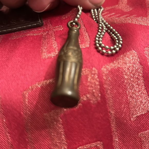 Coca Cola Coke Bottle Necklace - Picture 4 of 7